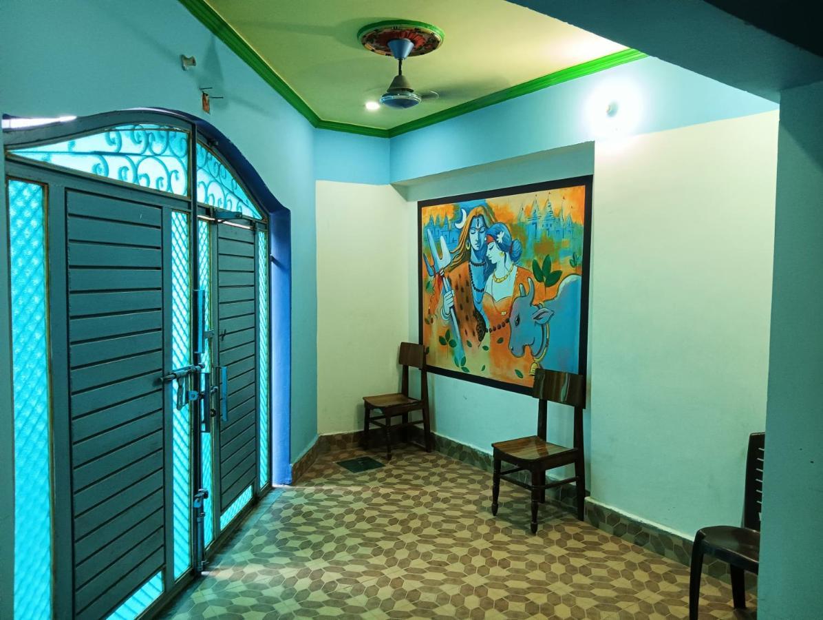 Trinetra Inn Varanasi Exterior photo