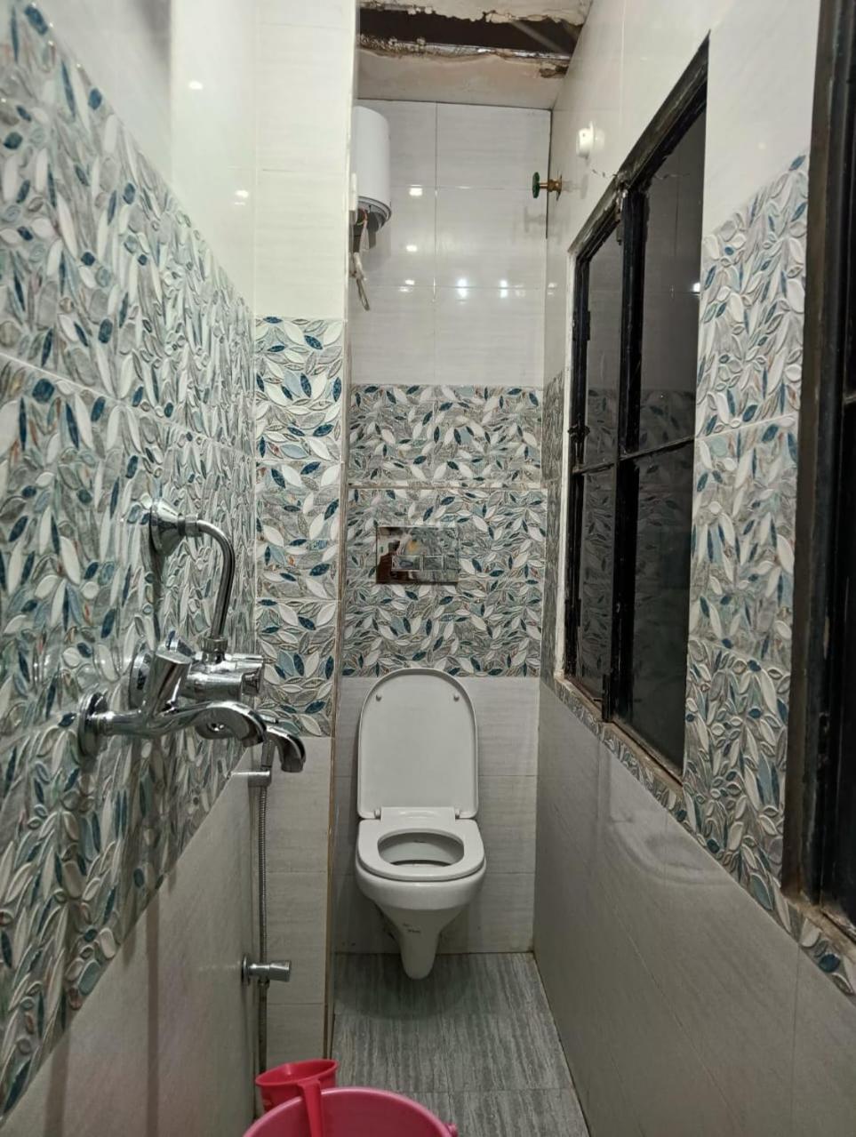 Trinetra Inn Varanasi Exterior photo